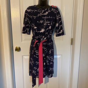 Lilly Pulitzer A little birdie told me dress w/reversible belt and pockets.